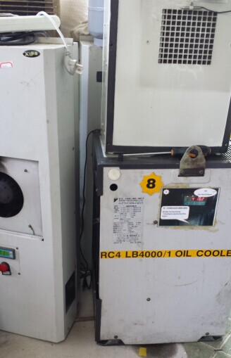 威士顿油冷机面板（大基板）出现OPS之故障灯的分析处理